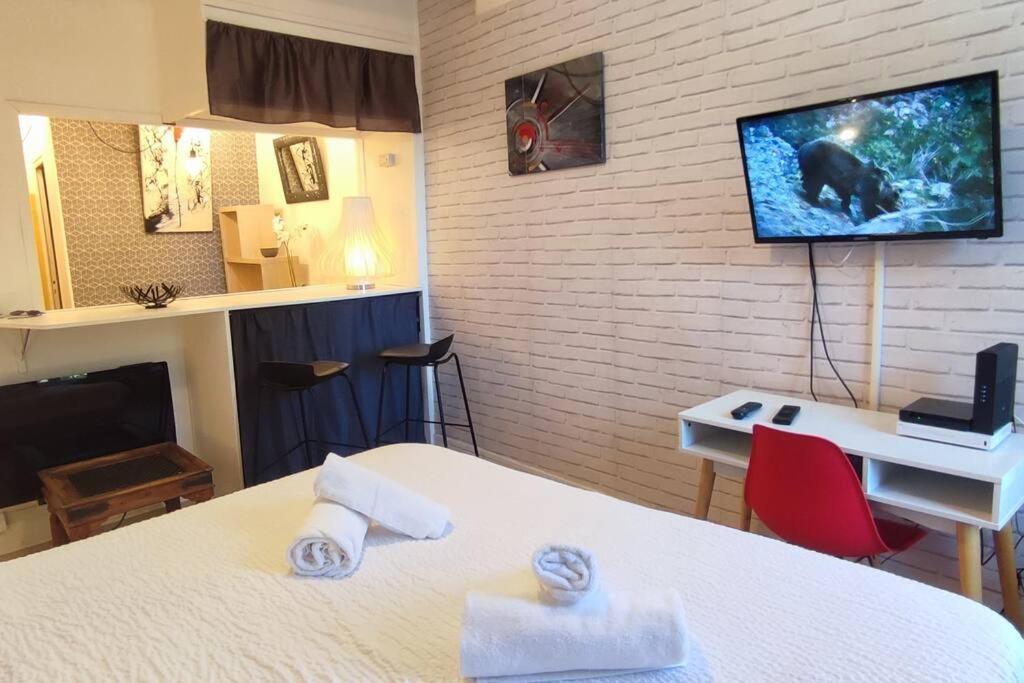 Cosy-2 Pers-Coeur De Ville-Proche Bd Pyrenees Pau Ngoại thất bức ảnh